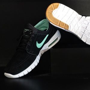 2007 - Nike x Stefan Janoski Max L 'Black Green Glow' Size 9 Skate shoe